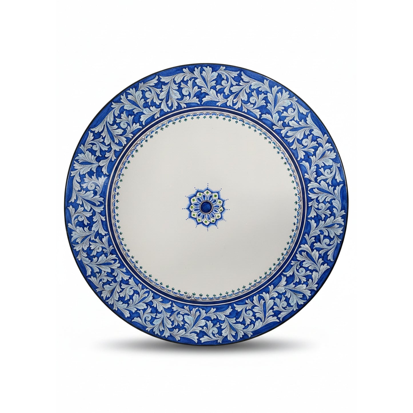 Tavolo in pietra lavica. Decorato a mano. Dimensione cm 120x80
